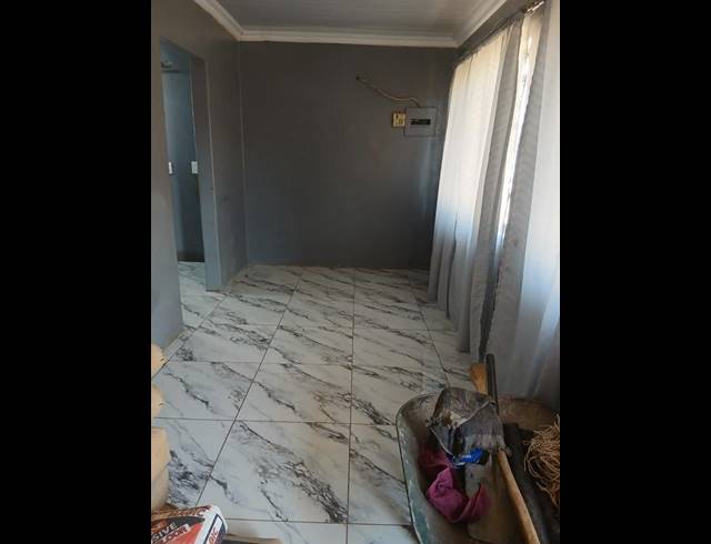 3 BEDROOM HOUSE FOR SALE IN EMTHONJENI